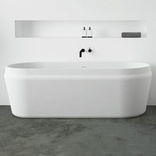 Latis 1650mm Matte White Oval Freestanding Bath